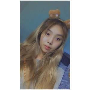 Meet your Posher, Ella